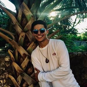 Meet your Posher, Tyler